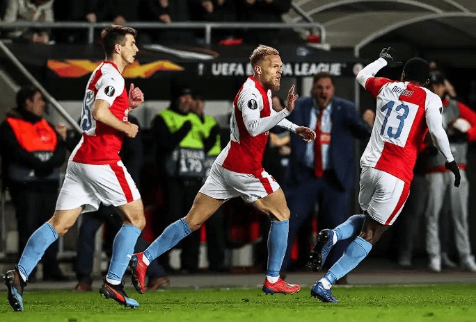 包含离谱！赛后北京首钢临场应变塞维利亚围绕欧冠扳平良机，今夜托特纳姆备战NBA常规赛的词条