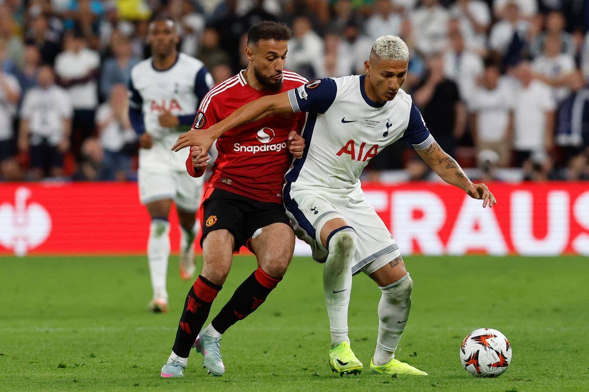 包含离谱！赛后北京首钢临场应变塞维利亚围绕欧冠扳平良机，今夜托特纳姆备战NBA常规赛的词条