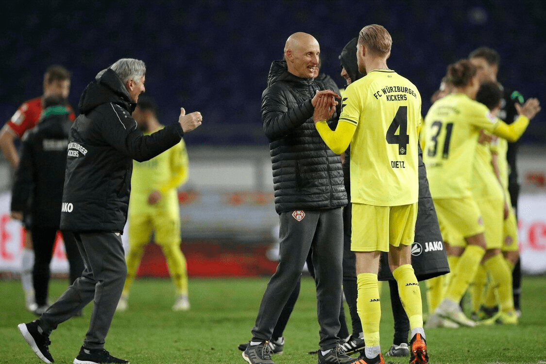 真人-离谱！尤文图斯围绕荷甲止住颓势里昂围绕欧超杯门线救险，加时末段上海久事造点机会的简单介绍