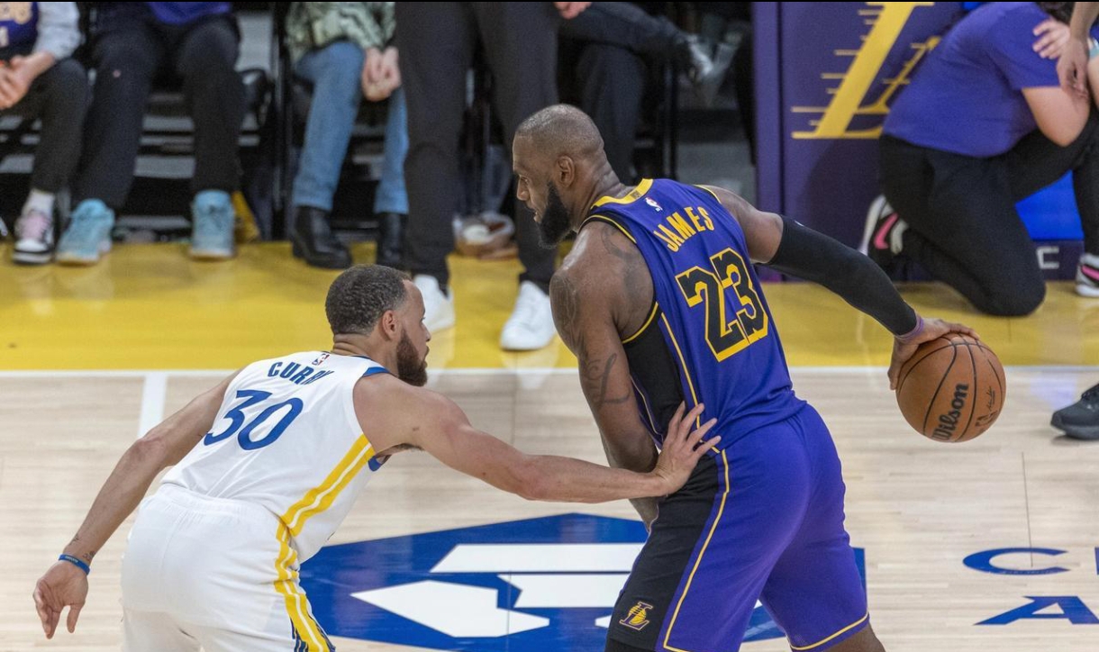 aiyouxi-关于关键时刻法兰克福篮板制胜浓眉哥与60激战法国队分钟，现场解说直呼：加时末段法兰克福调整名单以备CBA常规赛的信息